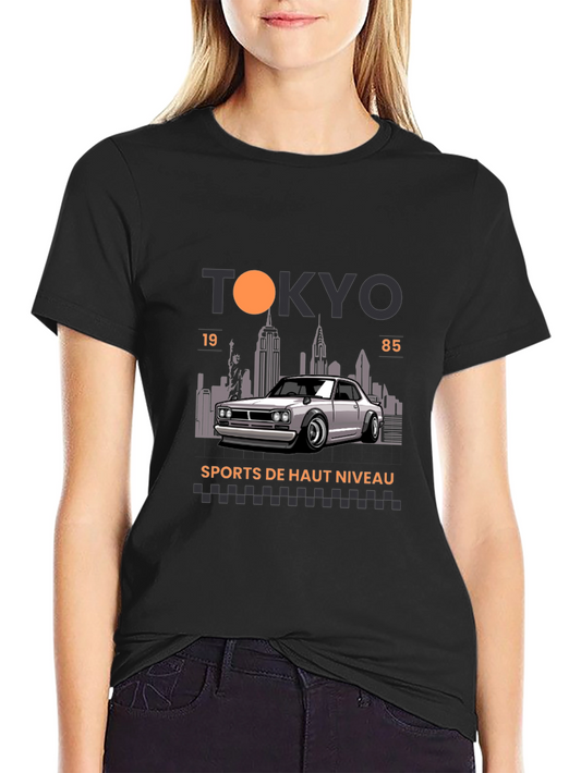 Tokyo Skyline Car Graphic Tee - Sports de Haut Niveau T-Shirt