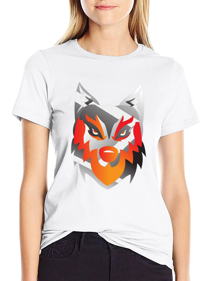 Bold Wolf Graphic Tee - Striking Design