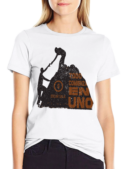 Todo Comienza En Uno T-Shirt - Rock Climbing Design