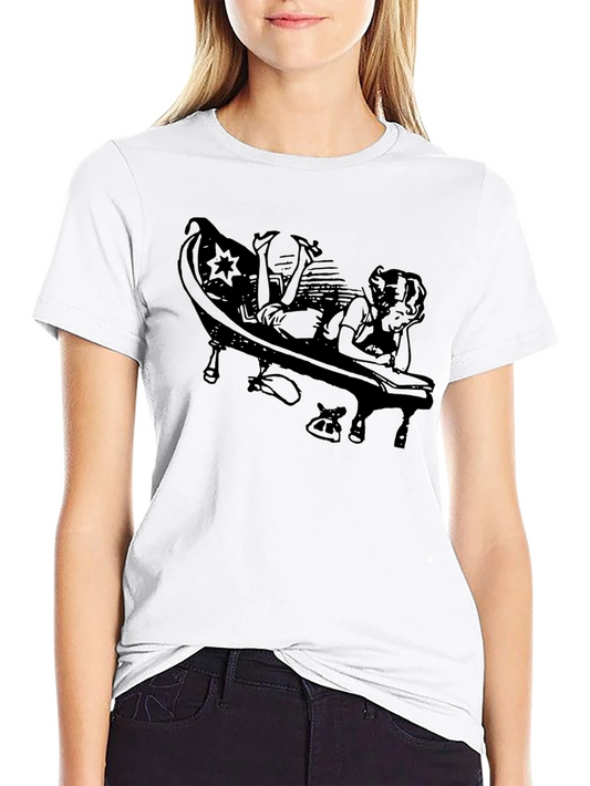 Vintage Style Graphic Tee - Relaxed Lounging Design