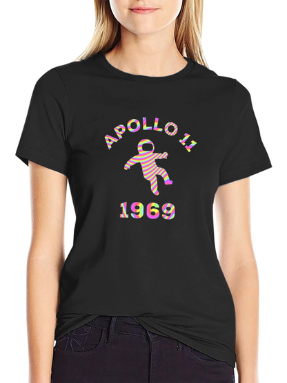 Apollo 11 1969 Graphic T-Shirt - Retro Spaceman Tee
