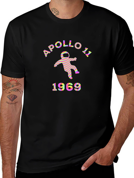 Apollo 11 1969 Graphic T-Shirt - Retro Spaceman Tee